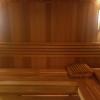 Кедровая парная с дровяной печью облицованной мозаикой из натурального камня